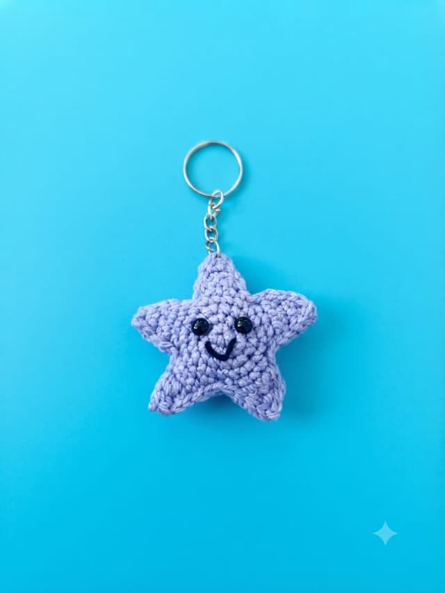 Smiley Star Keychain 2
